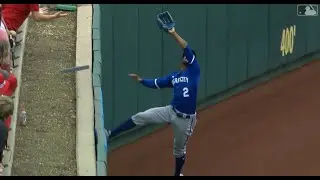 Catch Of The Year by Michael A. Taylor  ?   |     QUICK MLB HITS