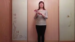 Трикотажный джемпер в полоску с пайетками от Александра Рогова для Фаберлик