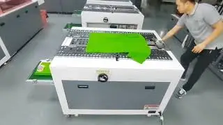 Double story  clothes automatic folding & bagging & sealing machine save much space（上层手动套袋，下层折叠堆砌）