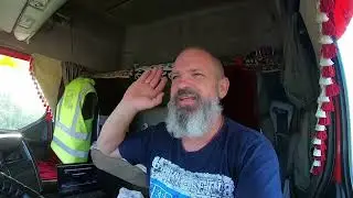 Француз жрёт как лошадь