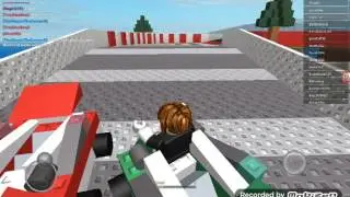 Roblox ep. 1 JUMPING ON PEOPLE'S HEAD!