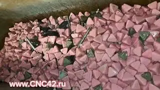 Галтовка клапанов дизельного двигателя в ГВМ200