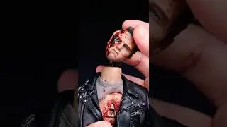 REALISTIC TERMINATOR Battle Damaged Figure! Must HAVE?