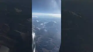 Эльбрус  с борта самолета!!! Летим на соревнования. Победа за нами!!!