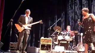 Jackie Scott and The Housewreckers Hoochie Coochie Man
