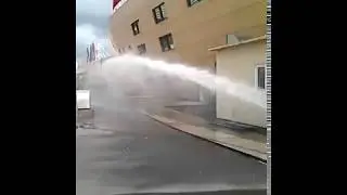 У РИО на крыше. Проверка напора воды в пожарных кранах.