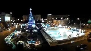 Видео с квадрокоптера ночной Харьков: предновогодняя елка, тапки Ленина,  Держпром, 27.12.2015
