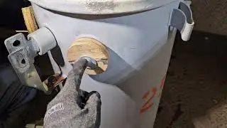 Transformer bushing plugs