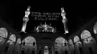 Zifiri Karanlıkta İftar
