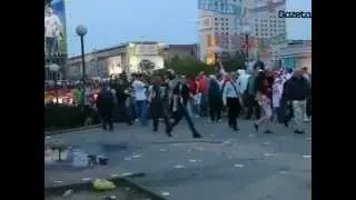 Russia - Poland fights with cops Euro 2012