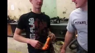 Kid jacks off in mechanics class