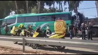 פיגוע בצומת גלילות: פגיעת משאית בתחנת אוטובוס ובהולכי רגל