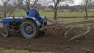 Jarní příprava půdy na sázení Zetor 4011 2024