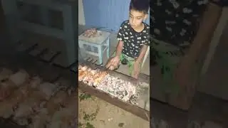Ролан готовит шашлычок 😊