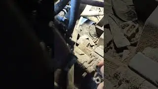 Хундай Туксон автомат 4 wd снять стартер сверху только.