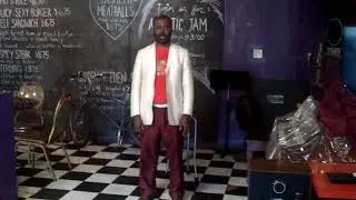 O Canada (cover) Tobe Mbarga at the True Love Cafe