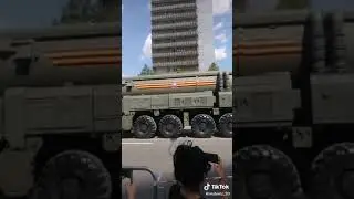В баку центре города танки ракеты направляются в границу Азербайджан Армения война началось