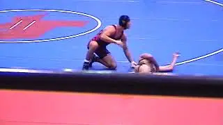 Billy wrestle Leander
