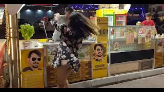 Bizde Çılgın Dondurmacı İle Dansa Varız Dediler | Kalbimsin