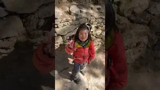 Japanese siblings, aged 3 and 6, successfully reached the Everest Base Camp accompanied by parents!