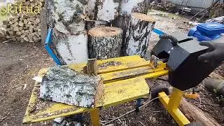 Дровокол Скіф коле березу