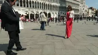 Venice - slinky Posing in St Mark's Square. Candid view of a non candid session.