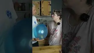 Как почистить яйца в шарике👍. Проспорила все😂. Как выиграть любой спор. Полное видео на канале🔥