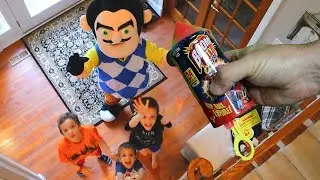 You Catch It, You Keep It! Boom City Racers (Hello Neighbor Edition)