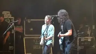 Foo Fighters - This is a Call