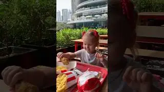 #dubai #kfc #kfcchicken #kfc_chicken #дубай #АйсельСагитова