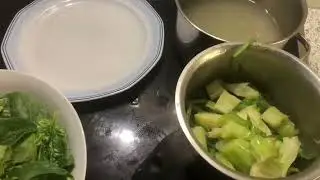 Лучший в мире крем - суп из ствола брокколи, черенков и листьев шпината