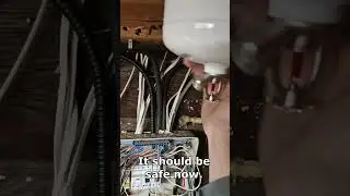 Безопасный щит. Fireproof electrical panel.
