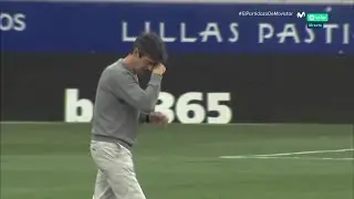 Las lagrimas de Pacheta y Mikel Rico tras el descenso del Huesca a segunda