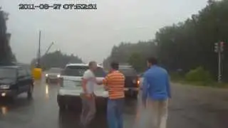 ДРАКА НА ДОРОГЕ