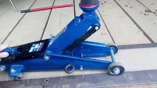 Modifying a trolley jack with a locking device