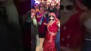 দেখুন বউয়ের কাণ্ড। ডিজিটাল যুগ বলে কথা।