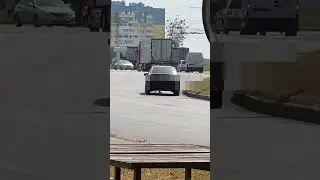 Коли капот живе своїм життям