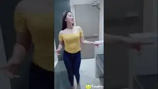 Viral cewek joged di toilet