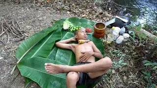 Wild people eat pork ribs #food #foodlover #cook #cooking #primitive#fishing #wildfood #fish #foodie