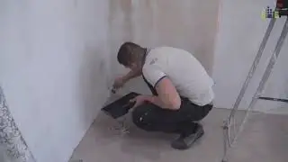 Оклейка стен обоями