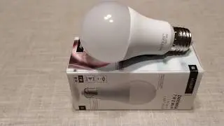 Żarówka biała Smart Wi-Fi 7 W Hykker z Biedronki