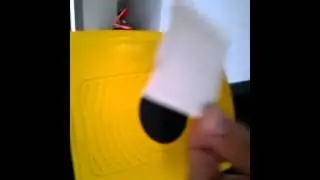Фокус с бумажкой))