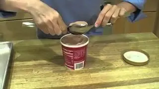 How to Shape an Ice Cream Quenelle.flv