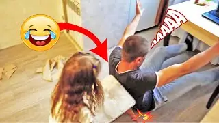 Пранки детей над родителями. Шутки и приколы над папой. Устроили бардак. Даша не слушается папу.