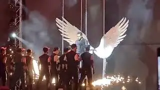 Grand entry of megastar Salman khan in Riyadh live show 90000 people was there