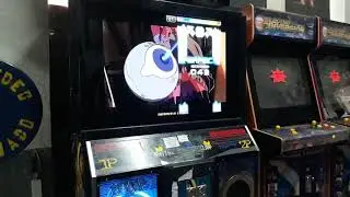 Bailando música OTAKU