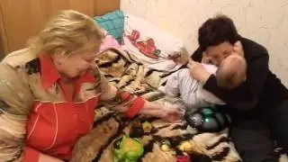 ✌ Vlog: Кирилл маленький с бабушкой и прабабушкой.Kirill still a very small child.Play.Memory.