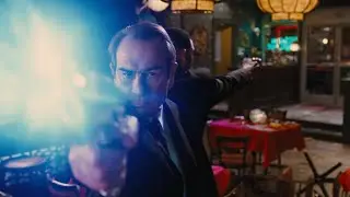 Разборки с инопланетянами в китайском ресторане - Люди в чёрном 3 (2012)