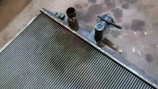 Mazda CX-7 Engine Radiator Replacement (Omsk)