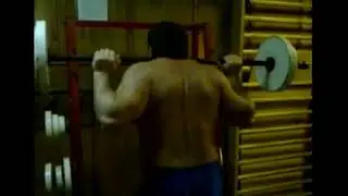 бросок штанги на шею